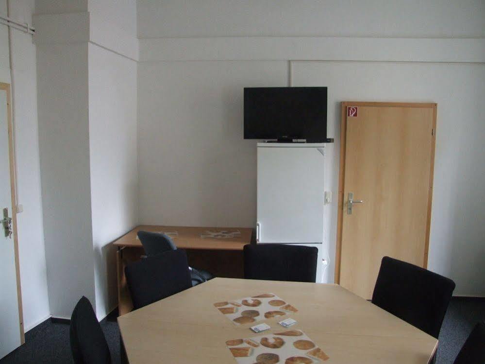 Hostel Vorharz Ашерслебен Экстерьер фото